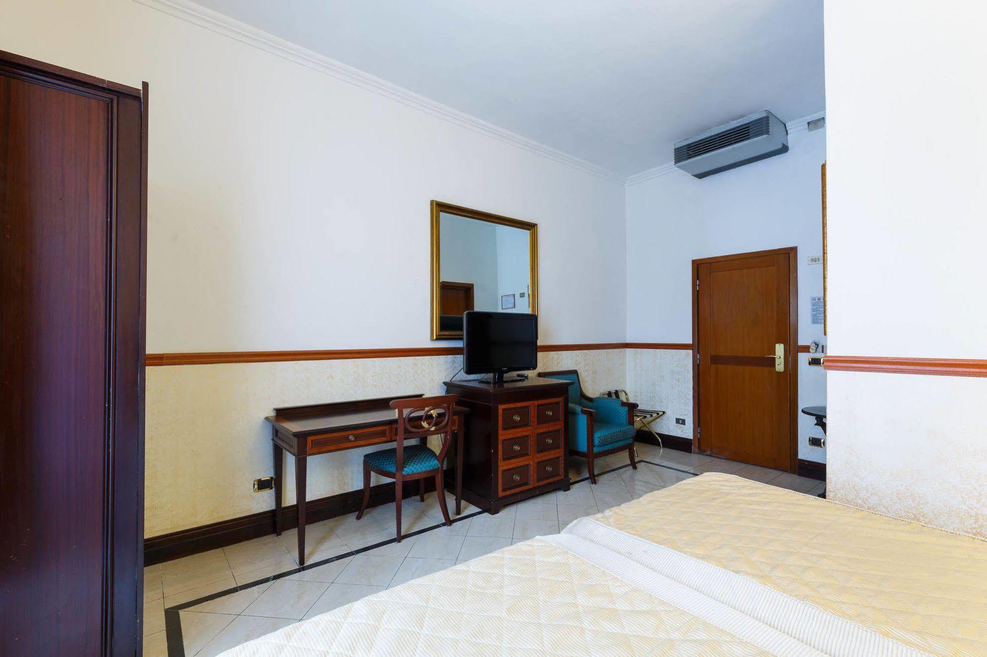 Repubblica Hotel Ρώμη Εξωτερικό φωτογραφία